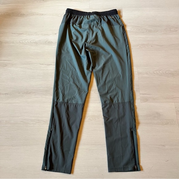 Unipro Men's Green Qwick-Dry Drawstring Jogger Pants Size S (28-30) - Picture 1 of 5